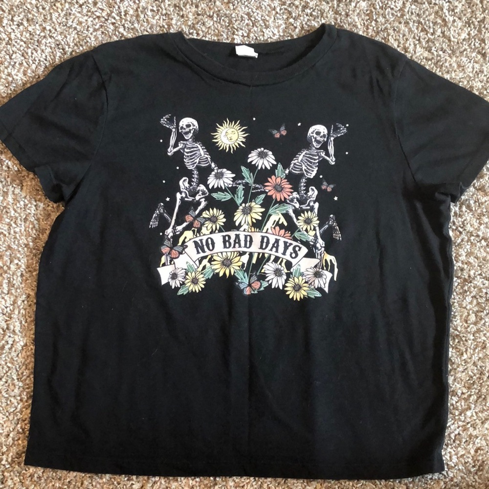 Black Skeleton Design Shirt w/ Flowers